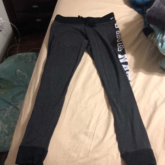 PINK Victoria's Secret Pants - Yoga pants / leggings